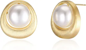 18K Gold Plated Stud Pearl Earrings for Women, Fashion White Pearl Stud Earrings Jewelry Accessory Gifts for Her