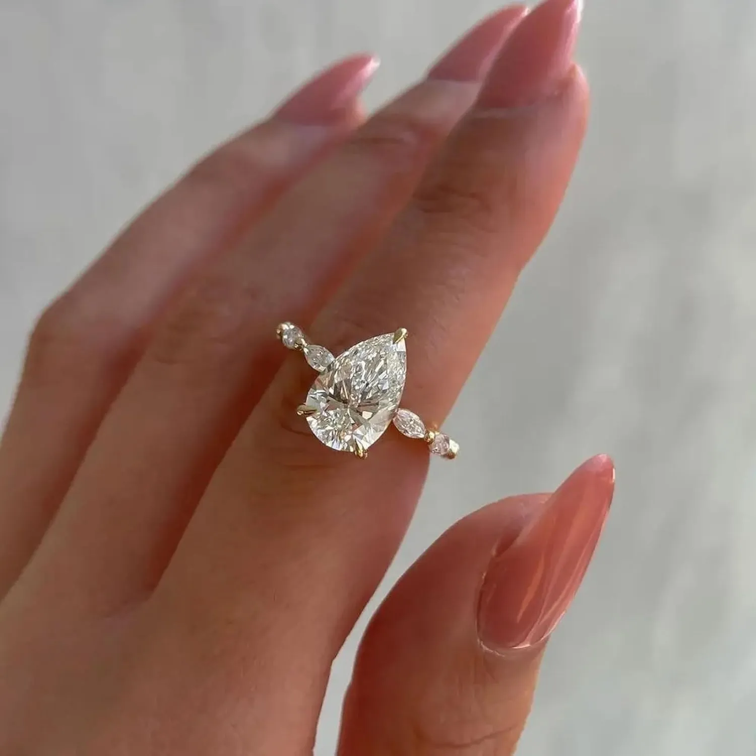 2.3 Carat (ctw) Pear Cut Moissanite Engagement Rings for Women Sterling Silver D Color Moissanite Pear Shaped Promise Ring Size 4-12
