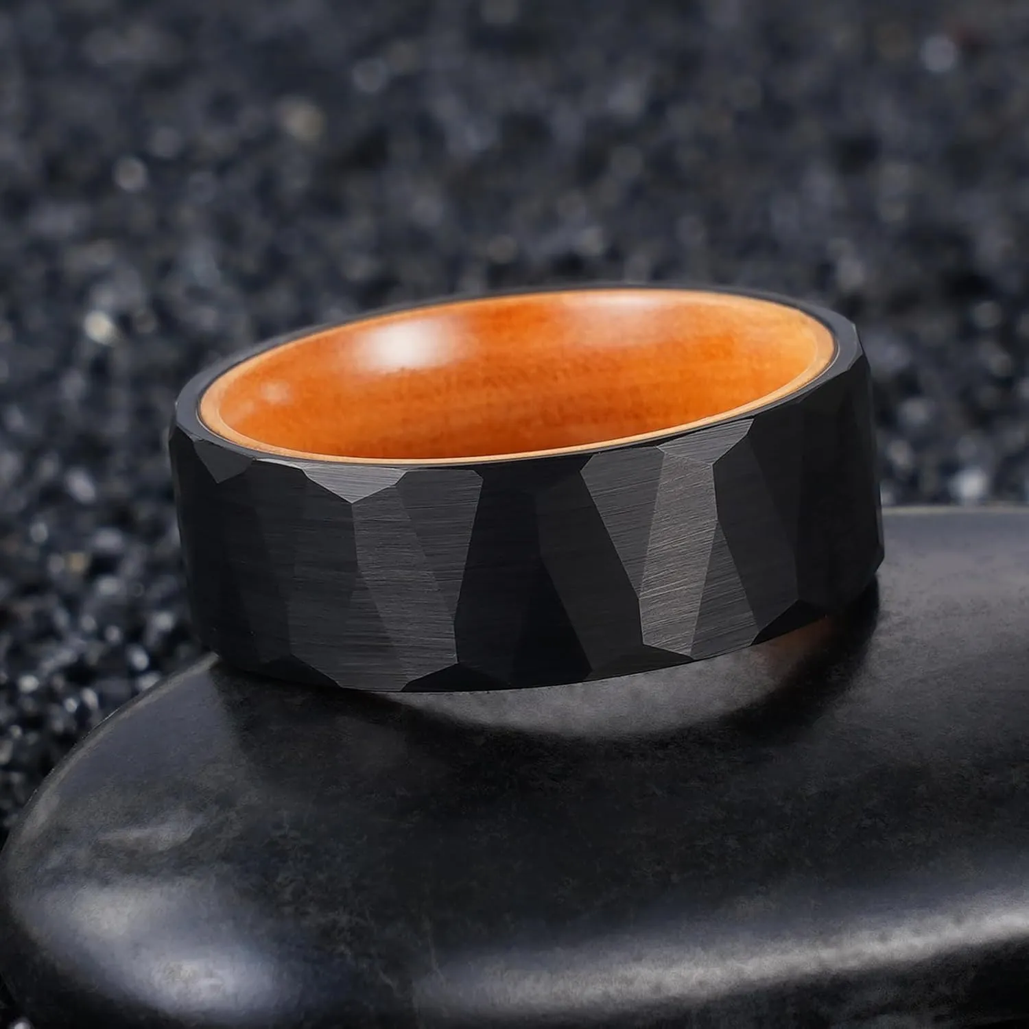 6MM 8mm Black/silver/gold Tungsten Rings for Men Womens Couple Fashion Jewelry Promise Engagement Wedding Band Hammered Inner ring inlaid with olive wood Carbide Polished Edge Comfort Fit