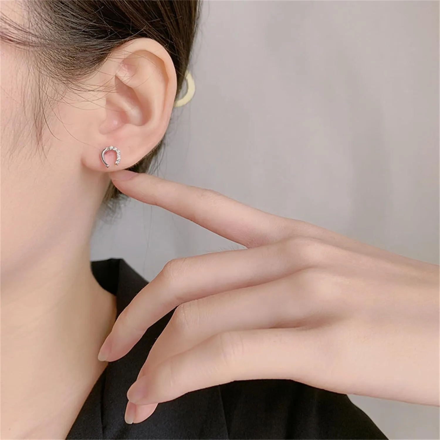 925 Silver Horseshoe Horse Stud Earrings for Women Unique Lightweight Cubic Zirconia Lucky Horseshoe Stud Earrings Animal Western Earrings