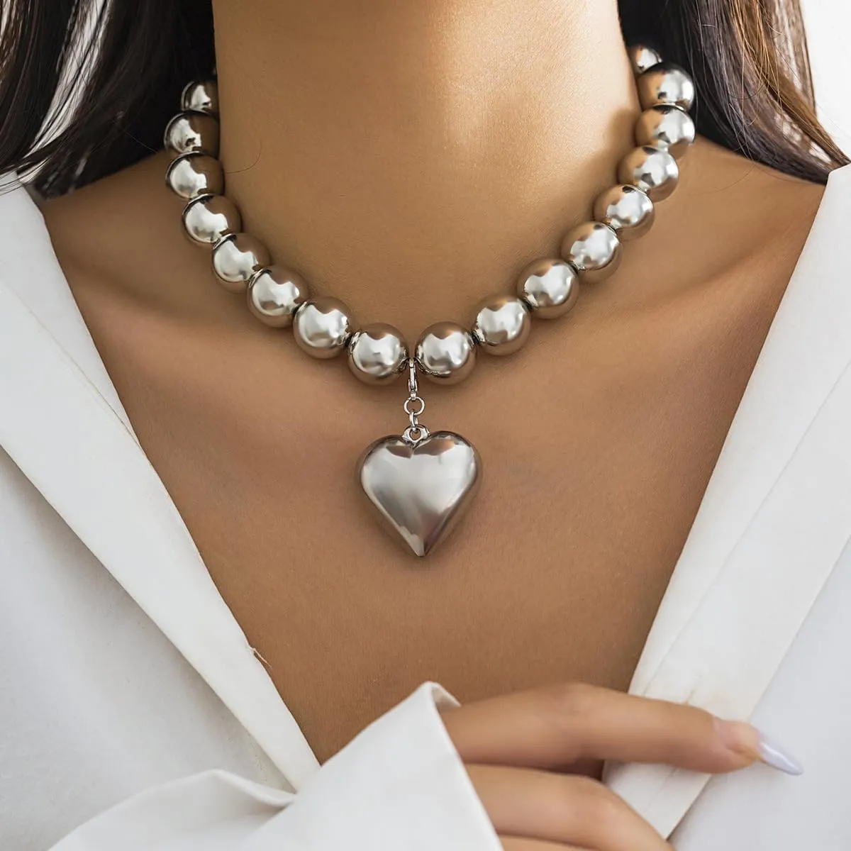 Chunky Choker Necklace for Women Gold Silver Heart Pendant Necklace Pearl Beads Necklace Punk Y2k Accessories Trendy Jewelry Gifts