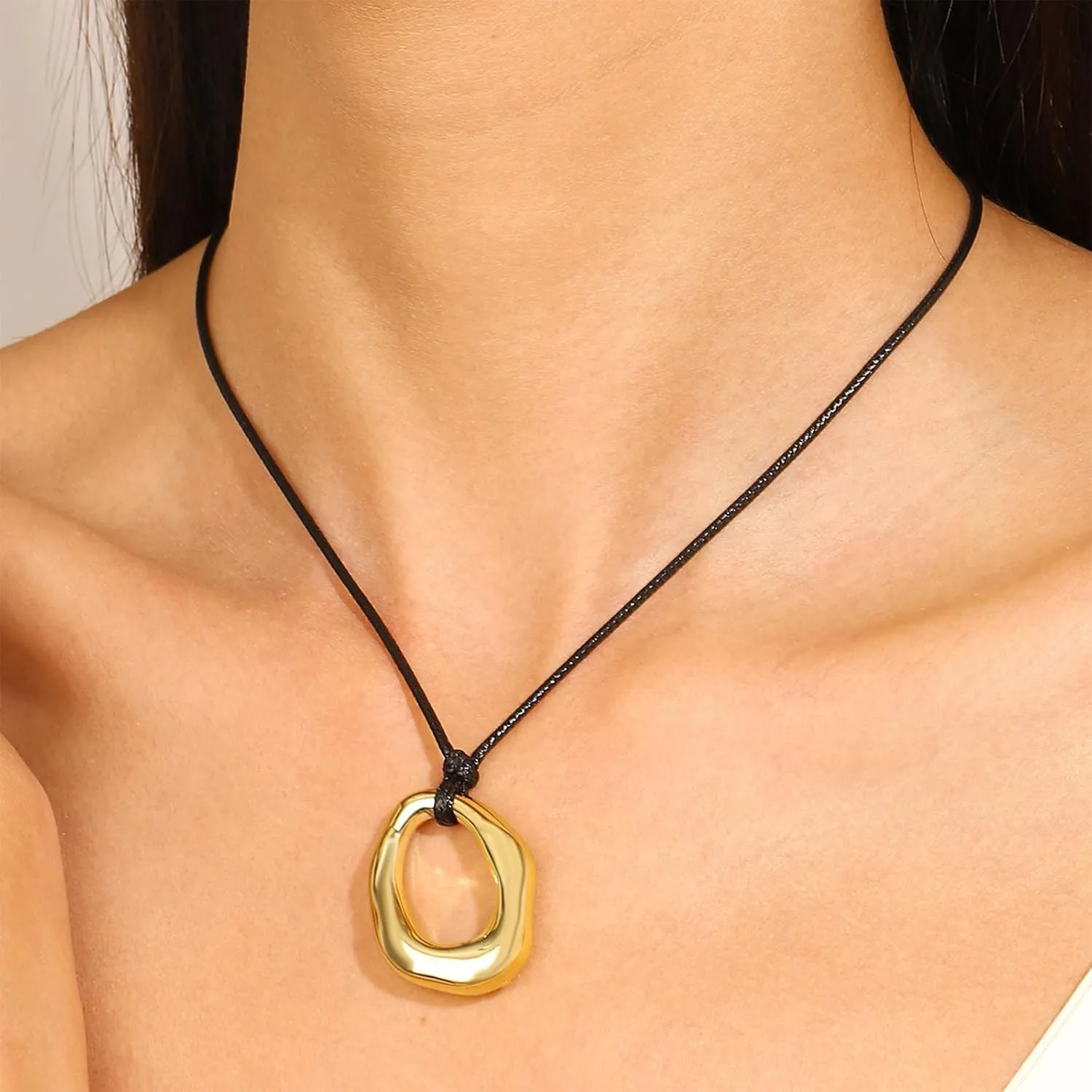 Chunky Gold Necklace Chunky Necklaces for Women Black Rope Choker Necklace Gold Charm Necklace Irregular Pendant Necklace Trendy Gold Jewelry