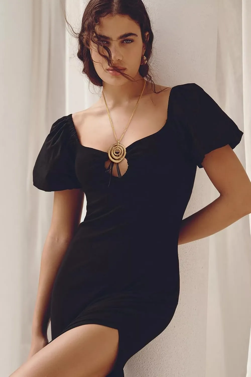 CLASSYZINT Gold Choker Necklace For Women Sun Heart Flower Charms Pendant Necklace Chunky Gold Statement Necklace