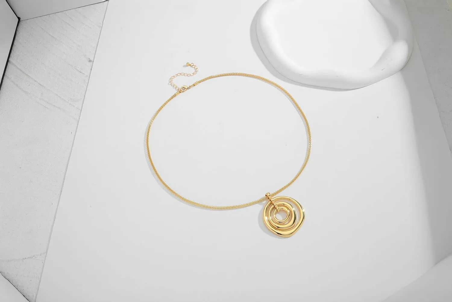 CLASSYZINT Gold Choker Necklace For Women Sun Heart Flower Charms Pendant Necklace Chunky Gold Statement Necklace