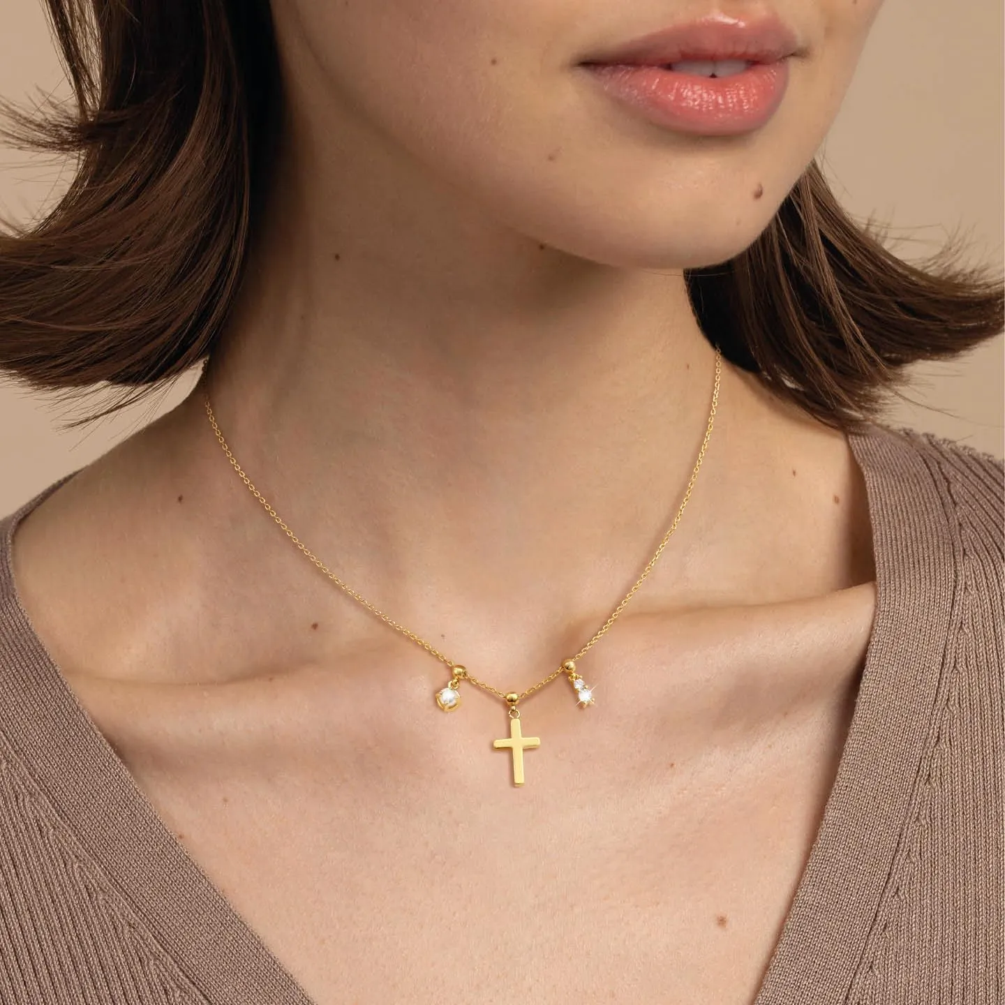 Cross Necklace for Women - 14K Gold Plated Cross Necklace Gold Necklace for Women Trendy Cross Pendant Choker Necklace Dainty Adjustable Cross Charm Chain Necklace Jewelry for Women