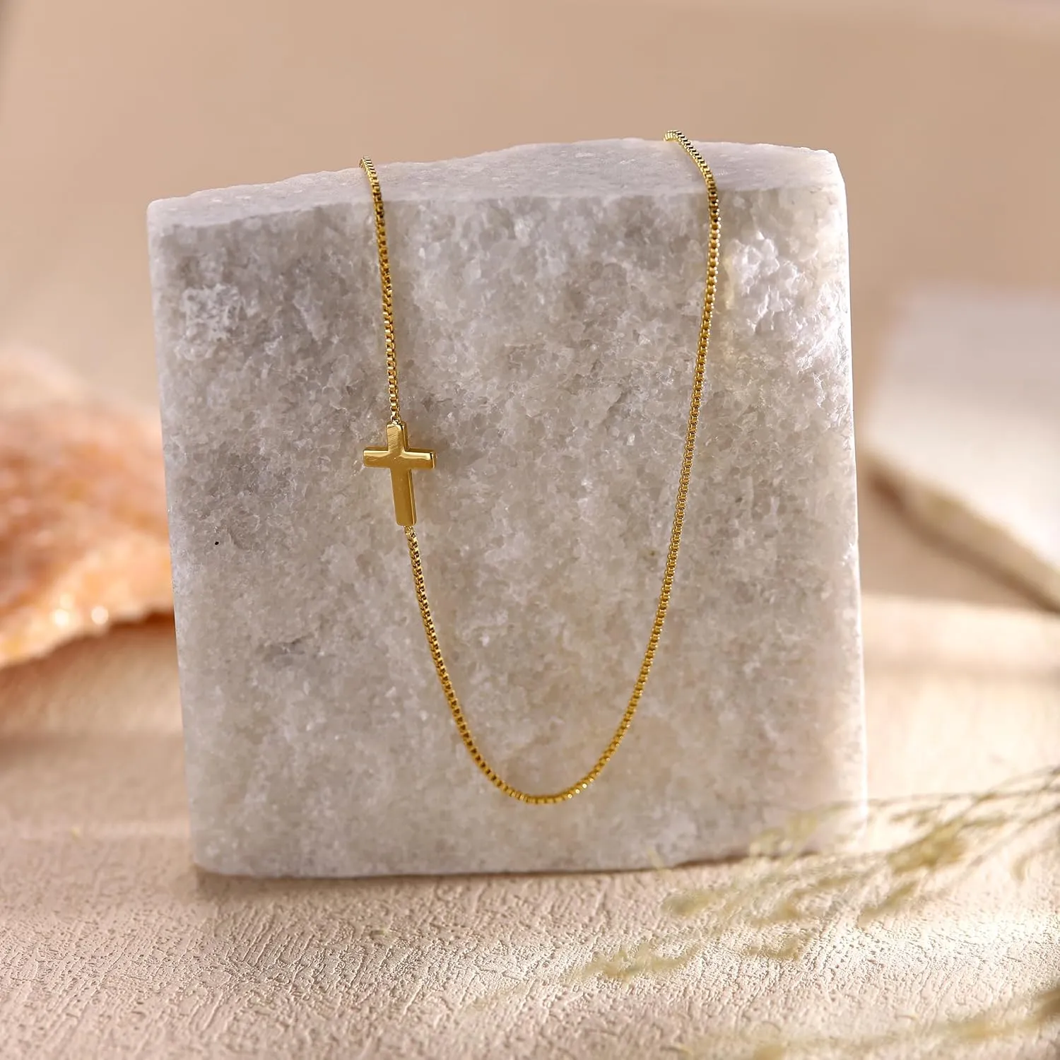 Cross Necklace for Women, Dainty 14K Gold Plated Cross Pendant Small Cross Choker Cute Gold Necklaces for Women Trendy Faith Jewelry