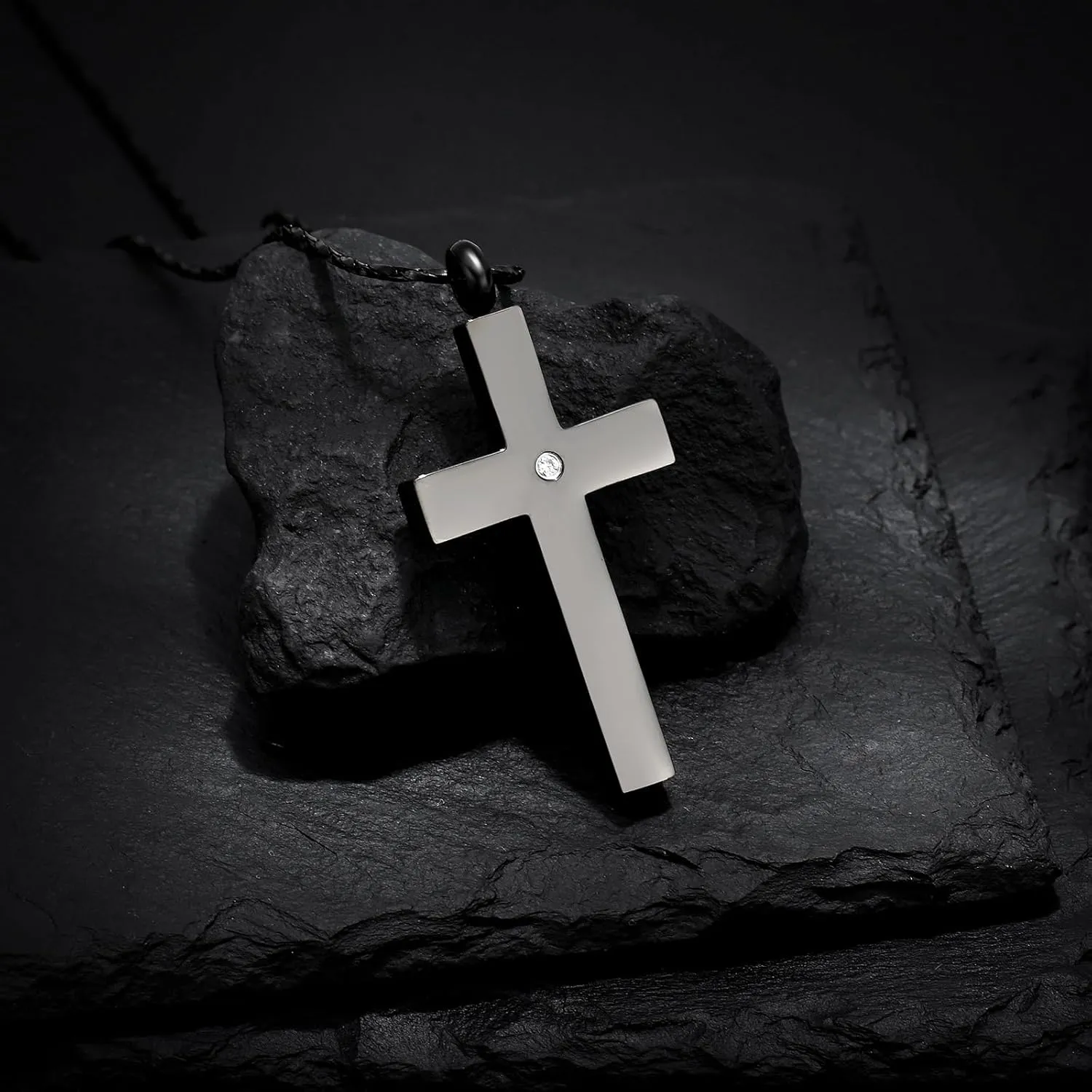 Crystal Cross Necklace for Ashes Stainless Steel Keepsake Cremation Jewelry Religious Cross Memorial Urn Necklace for Pet Human Ashes Gifts