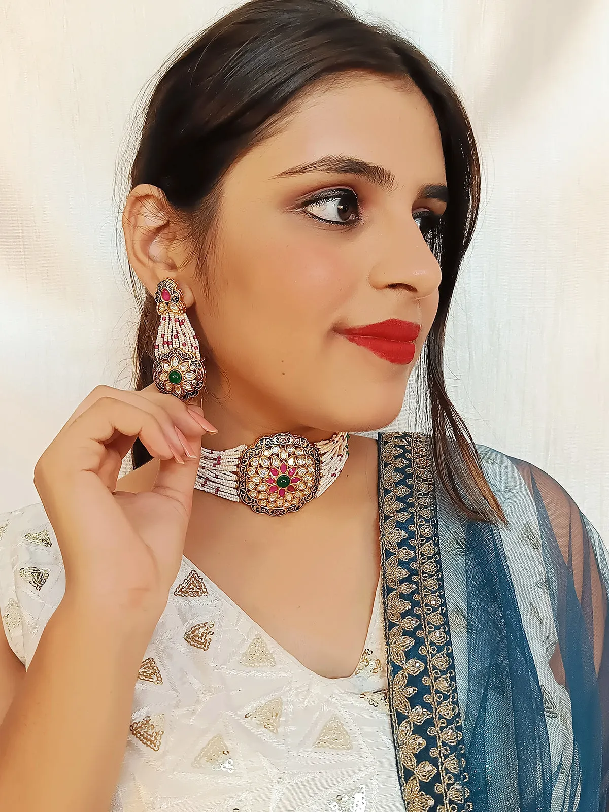 Designer Gold Plated Royal Kundan & Choker Style Necklace With Earrings (D396)