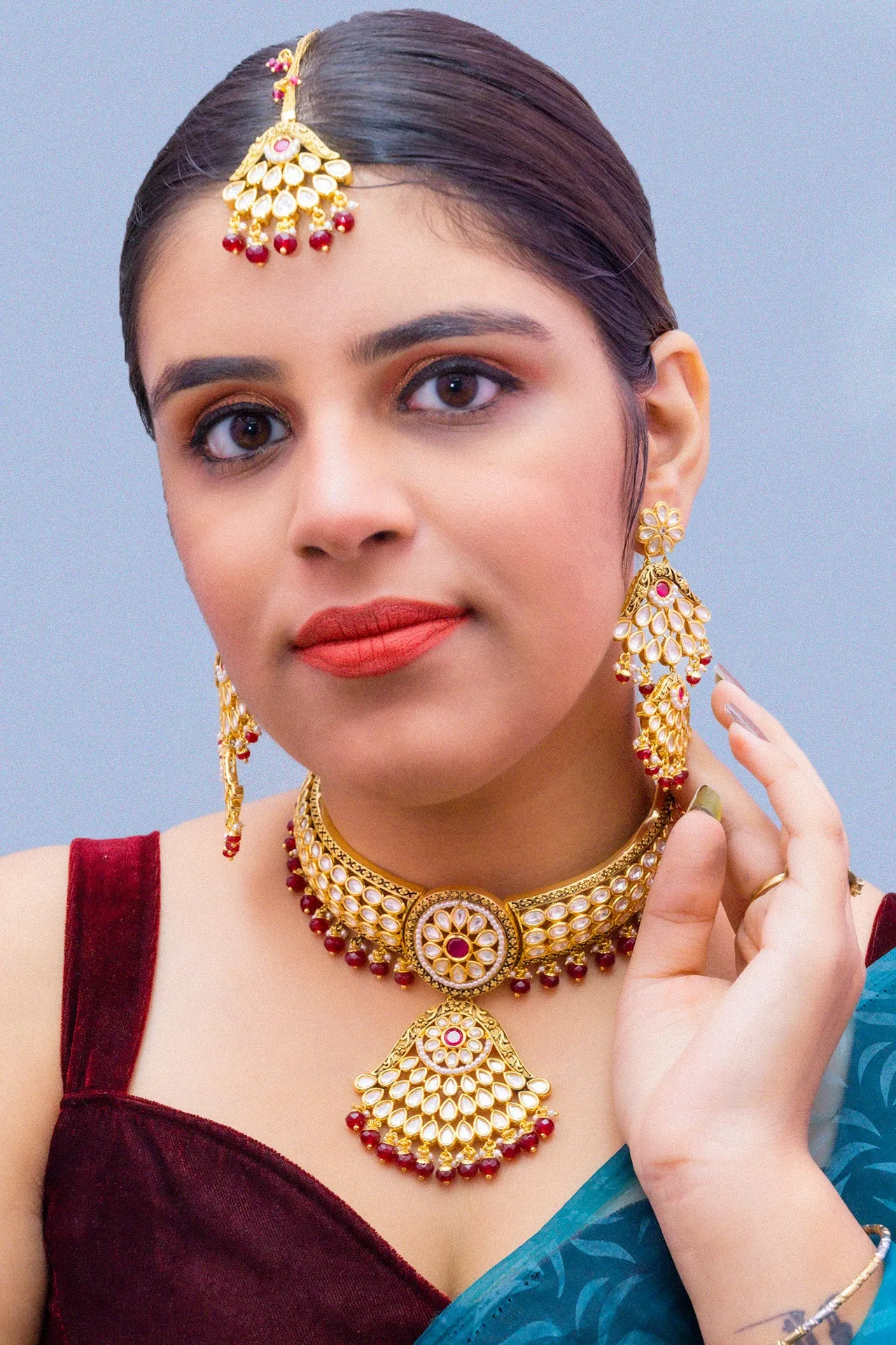 Designer Gold Plated Royal Kundan Choker Style Necklace with Earrings (D887)