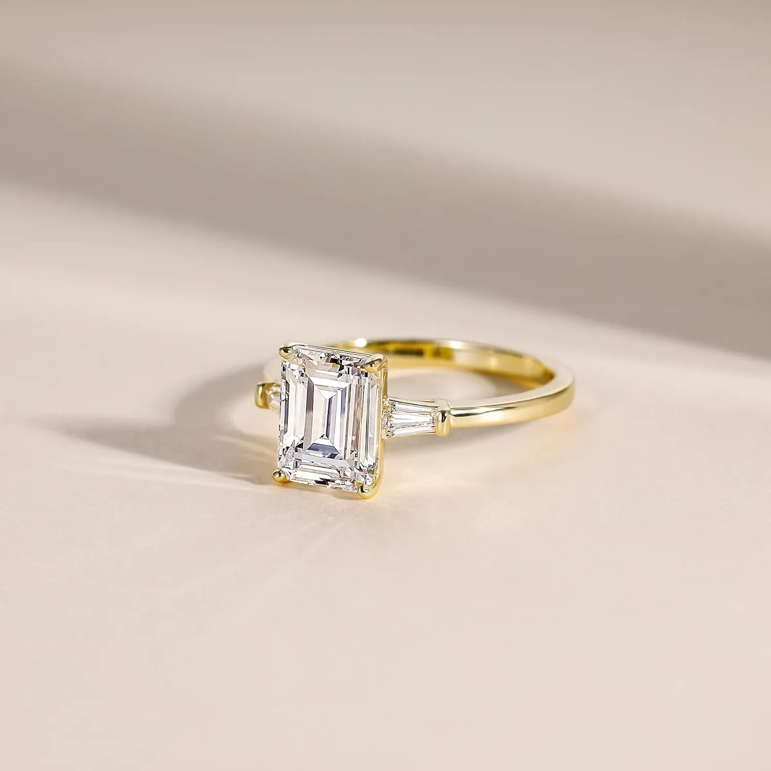 EAMTI 3CT 925 Sterling Silver Engagement Rings 3-Stone Emerald Cut Cubic Zirconia CZ Wedding Promise Rings for Her Wedding Bands for Women Size 3-11