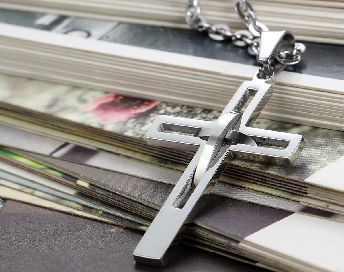 Flongo Men's Vintage Stainless Steel 2 Tone Hollowed Dual Cross Pendant Necklace, 22 inch Chain
