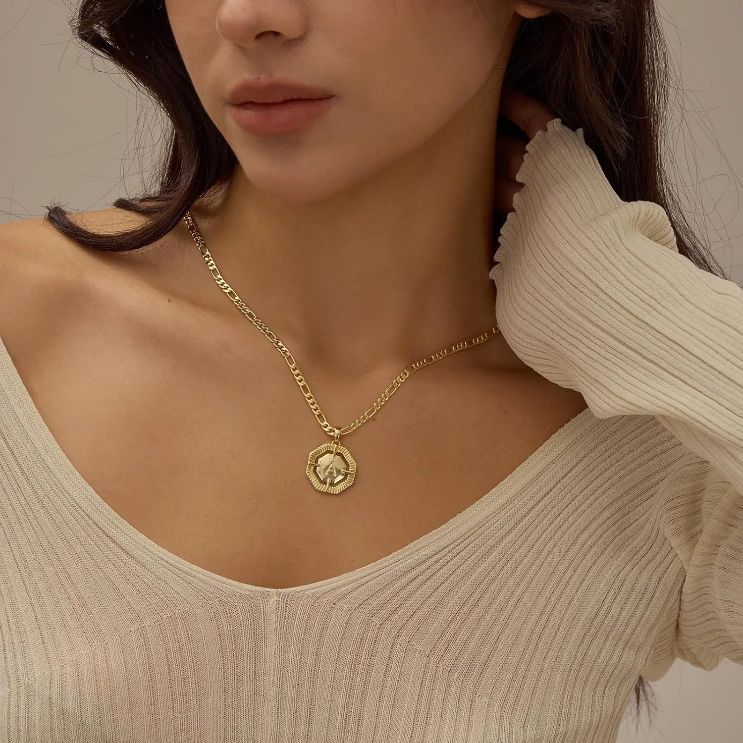 Initial Necklace for Women, 14k Gold Plated letter Necklace Dainty Gold Octagonal Necklace Figaro Chain Name Necklace Personalized Initial Octagonal Pendant Necklace for Women Trendy Gold Jewelry