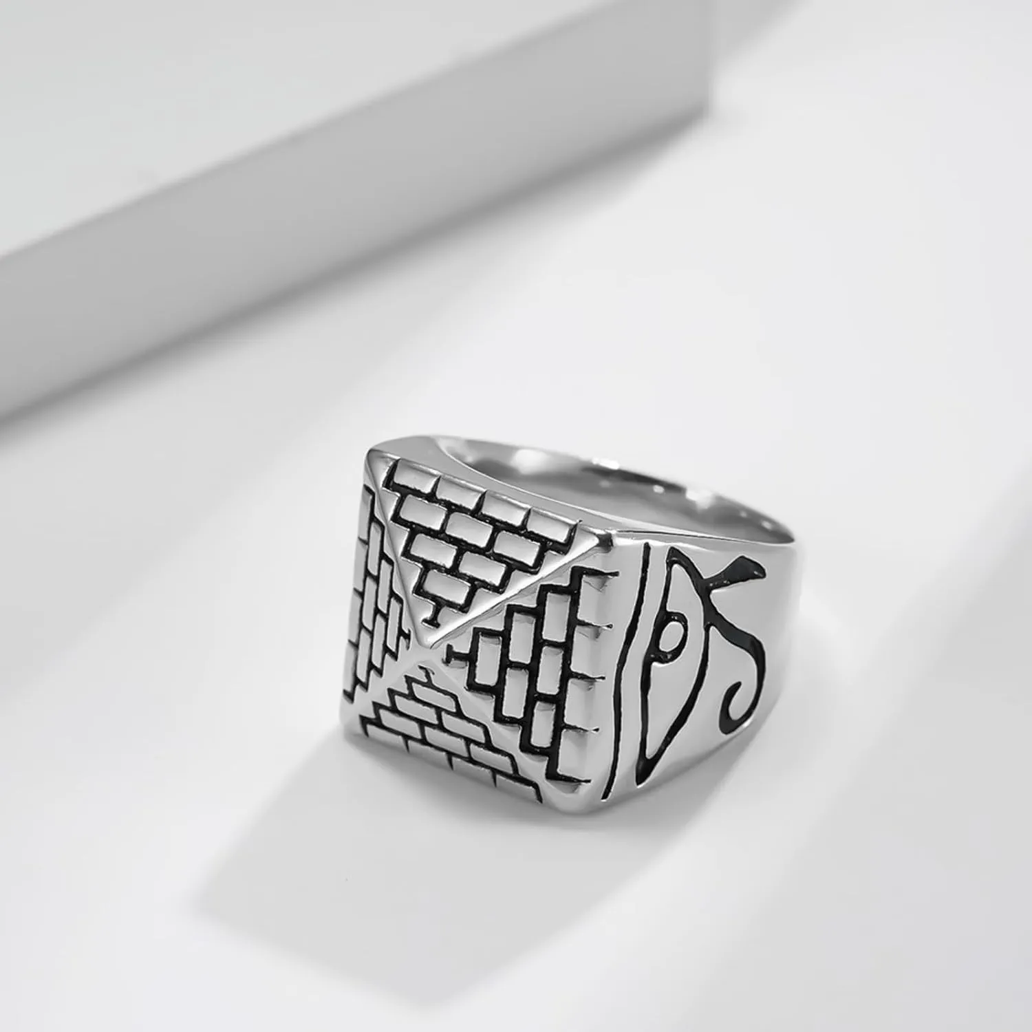 Mens Stainless Steel Eye of Horus Egyptian Pyramids Rings For Men Women,Silver Egyptian Pharaoh Signet Carved Biker Band Ring Jewelry For Men,Man Punk Motorcycle Ring