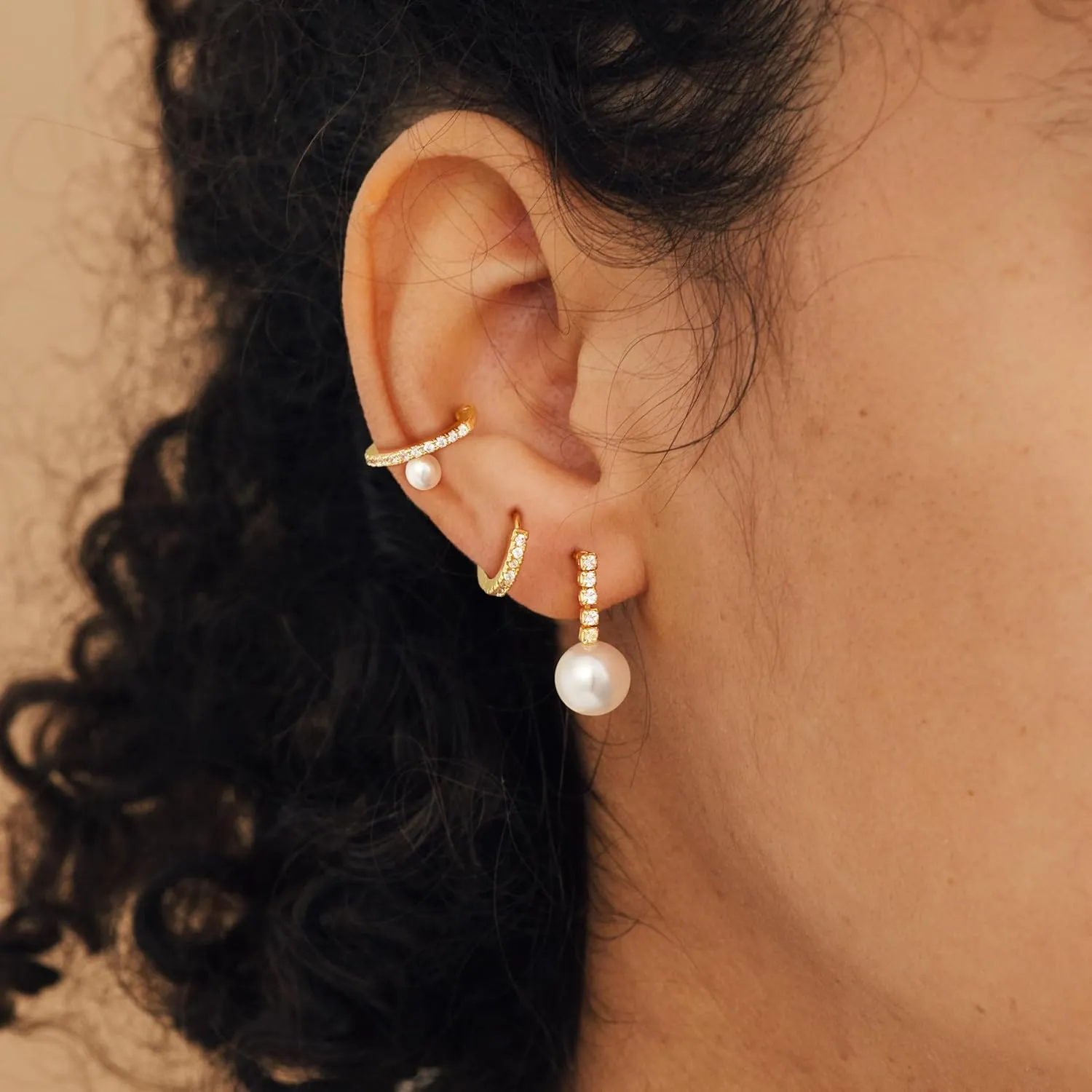 Pearl Earrings for Women, Trendy Pearl Ear Cuff Earring Set 14K Gold Plated Hypoallergenic Cartilage Earrings Small Gold Drop Hoop Huggie Earrings Diamond Stud Earrings Piercing Jewelry Gift