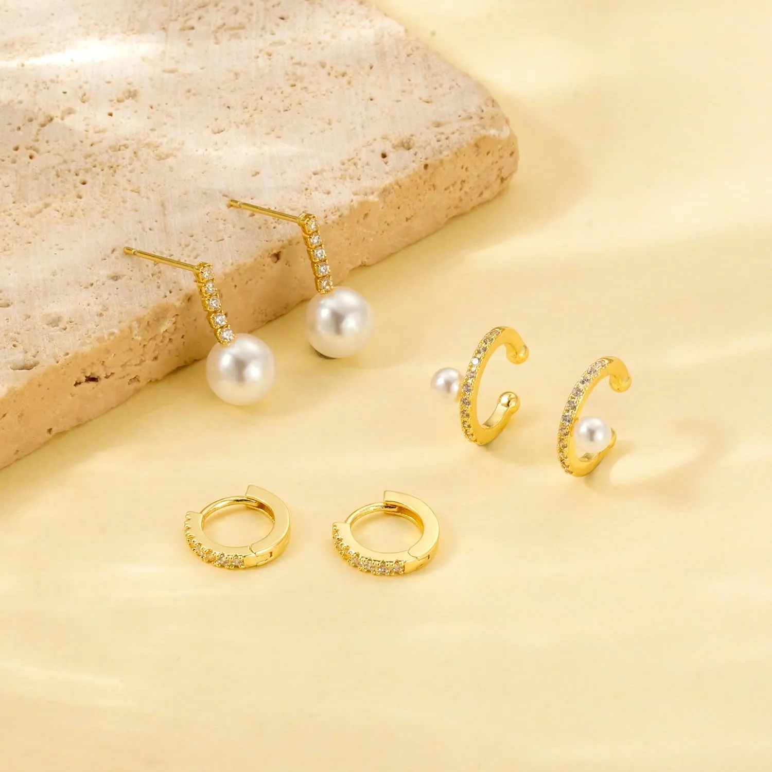 Pearl Earrings for Women, Trendy Pearl Ear Cuff Earring Set 14K Gold Plated Hypoallergenic Cartilage Earrings Small Gold Drop Hoop Huggie Earrings Diamond Stud Earrings Piercing Jewelry Gift