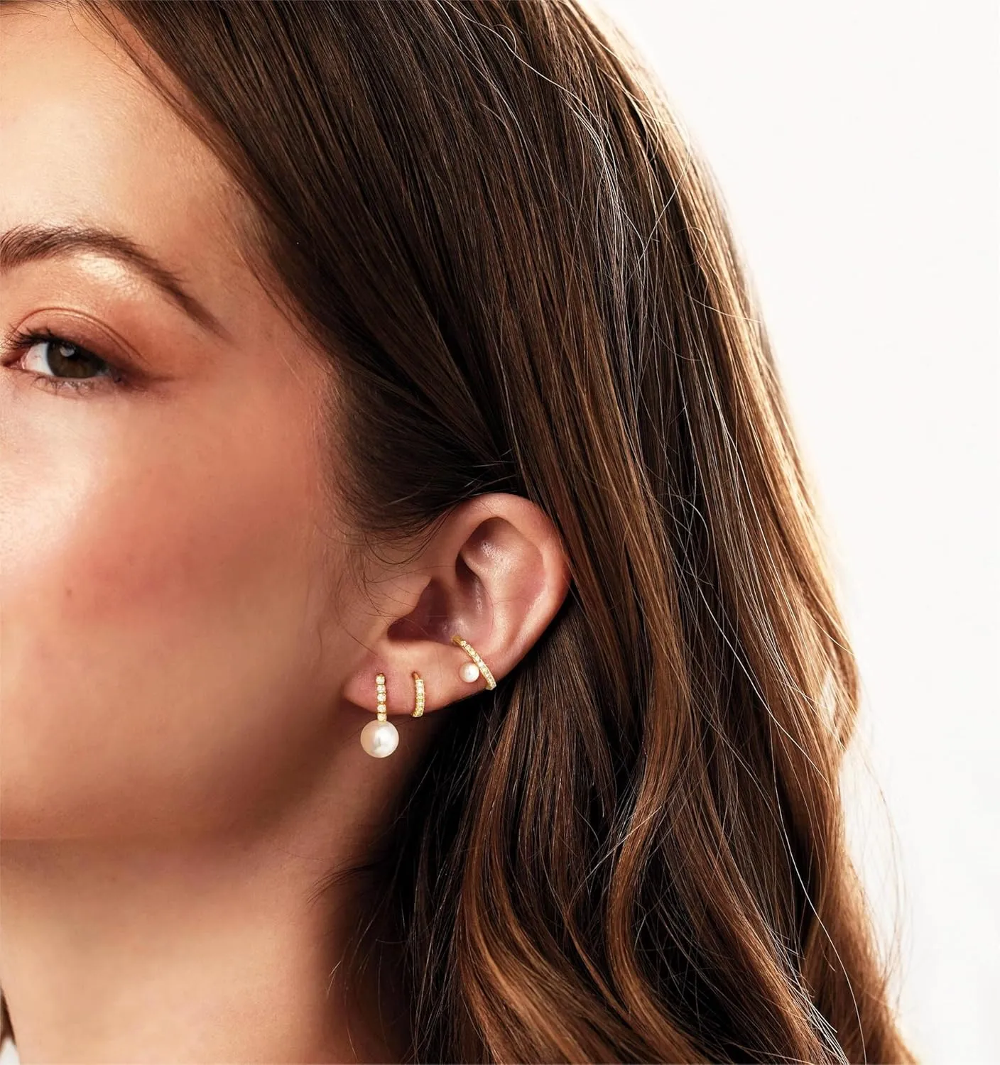 Pearl Earrings for Women, Trendy Pearl Ear Cuff Earring Set 14K Gold Plated Hypoallergenic Cartilage Earrings Small Gold Drop Hoop Huggie Earrings Diamond Stud Earrings Piercing Jewelry Gift