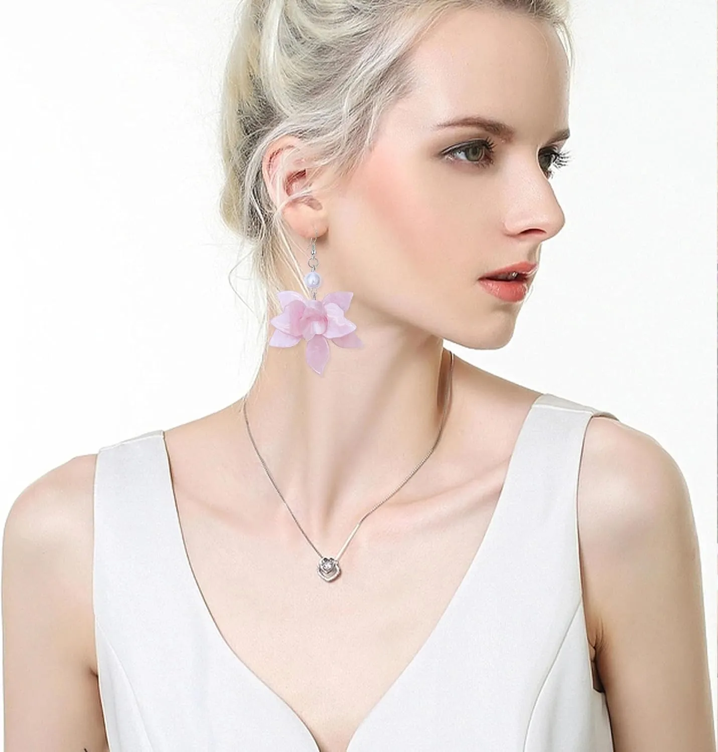 Resin Acrylic Pearl Flower Dangle Earrings for Women Bohemian Large Flower Petal Drop Earrings Statement Floral Jewelry