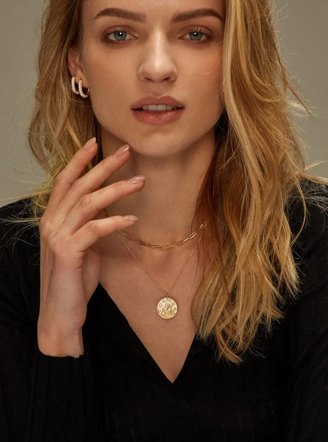 S.J JEWELRY 12 Constellations Zodiac Necklace Women's Simple Delicate 14K Gold Filled Coin Pendant Personalized Birthday Gifts Handmade Disc Chokers Necklace