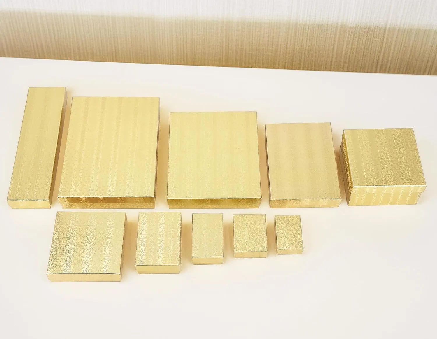 TheDisplayGuys - 100-Pack #32 Cotton Filled Cardboard Paper Jewelry Boxes Gift Case - Gold Foil (3.3" x 2.3" x 1.0") - for Shipping or Storage