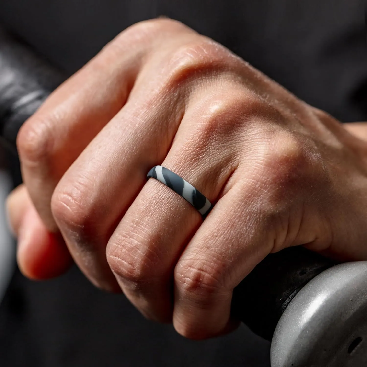 ThunderFit Silicone Rings for Him and Her, Rubber Engagement Bands Unisex - 1/4/7 Variety Multipack