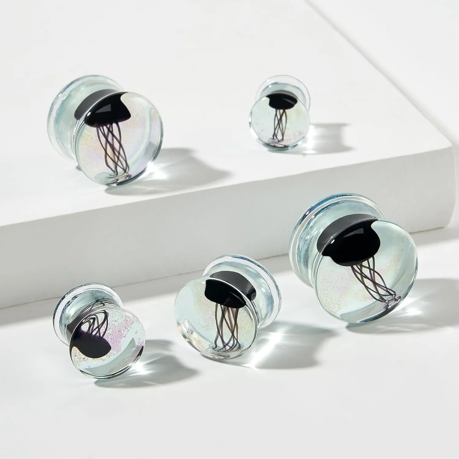 YOFANST 1Pair Glass Ocean Jellyfish Ear Plugs Gauges Tunnel Expanders Stretcher Earrings Double Flared Piercings Body Jewelry Blue Red Black Set 0G-5/8''
